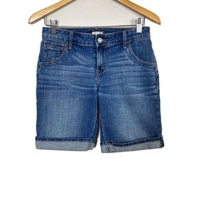Levi’s 515 Bermuda Medium Wash Denim Jean‎ Shorts Women’s Sz 4P Petite